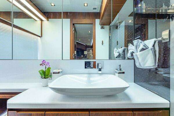 Galeon 640 FLY Yacht For Sale