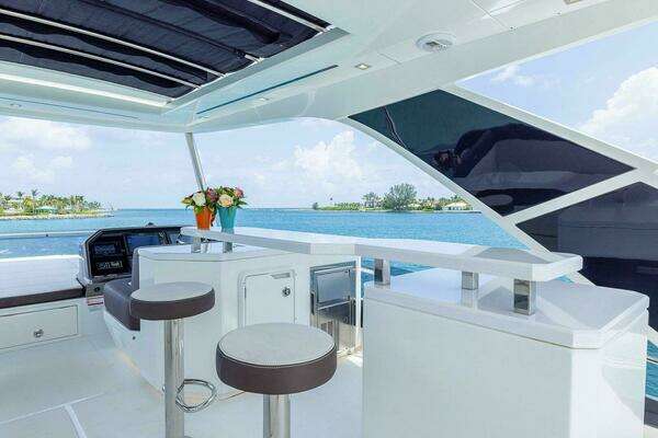 Galeon 640 FLY Yacht For Sale