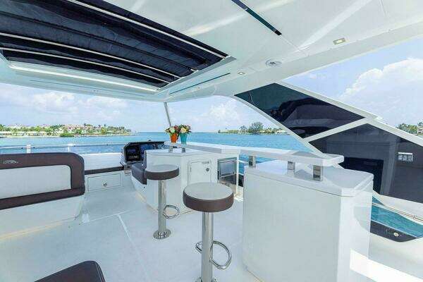 Galeon 640 FLY Yacht For Sale