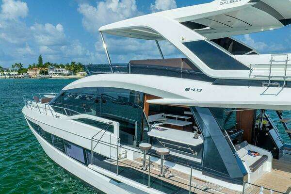 Galeon 640 FLY Yacht For Sale