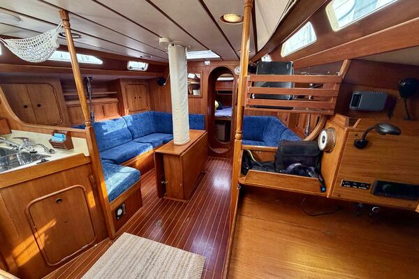 Pacific Pearl 48ft Oyster Yacht For Sale
