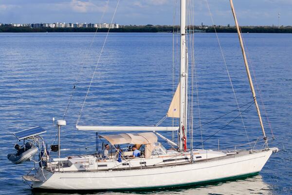 Pacific Pearl 48ft Oyster Yacht For Sale
