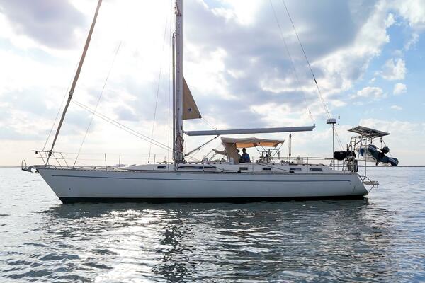 Pacific Pearl 48ft Oyster Yacht For Sale