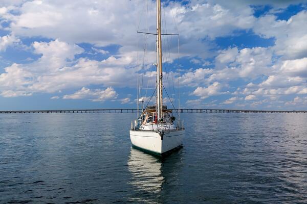 Pacific Pearl 48ft Oyster Yacht For Sale