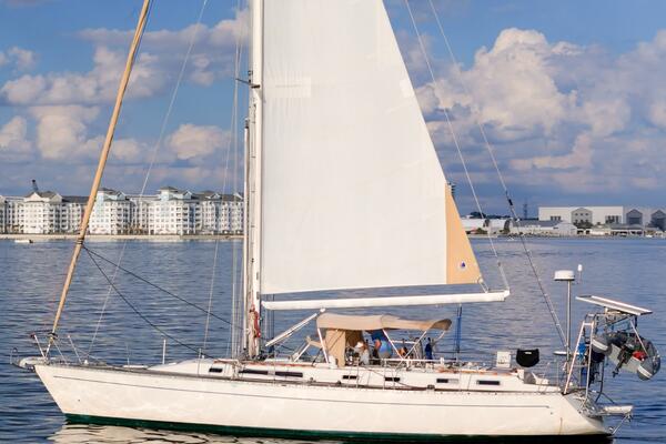 Pacific Pearl 48ft Oyster Yacht For Sale