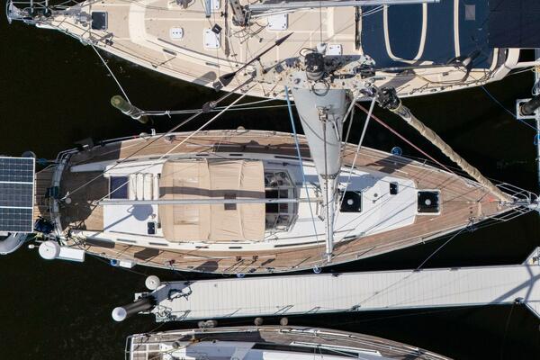Pacific Pearl 48ft Oyster Yacht For Sale