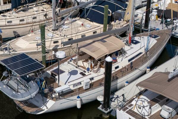 Pacific Pearl 48ft Oyster Yacht For Sale