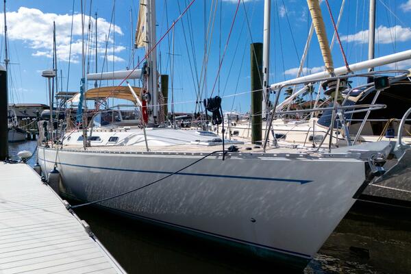 Pacific Pearl 48ft Oyster Yacht For Sale