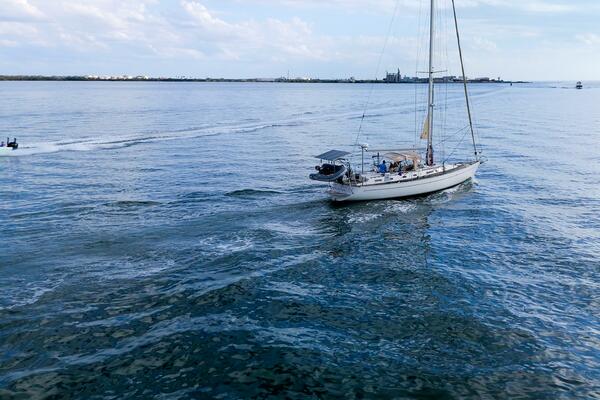 Pacific Pearl 48ft Oyster Yacht For Sale