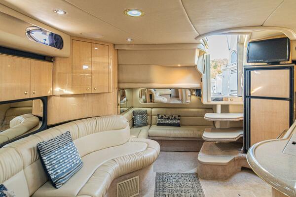 Within Tolerance 38ft Sea Ray Yacht For Sale