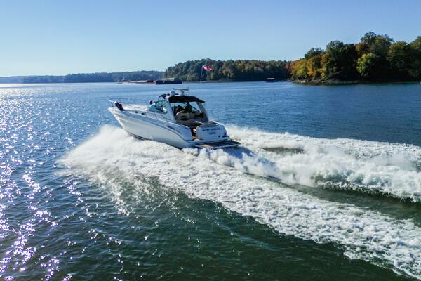 Within Tolerance 38ft Sea Ray Yacht For Sale