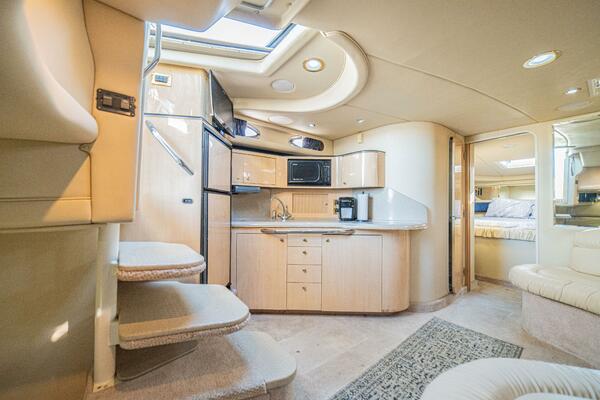 Within Tolerance 38ft Sea Ray Yacht For Sale