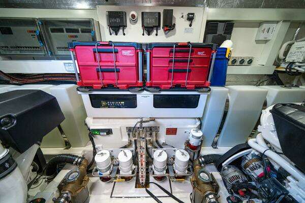 Riviera 5400 Sport Yacht Yacht For Sale