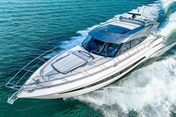 WATER DOG 54ft Riviera Yacht For Sale WATER DOG 54ft Riviera Yacht For Sale