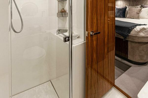 WATER DOG 54ft Riviera Yacht For Sale WATER DOG 54ft Riviera Yacht For Sale