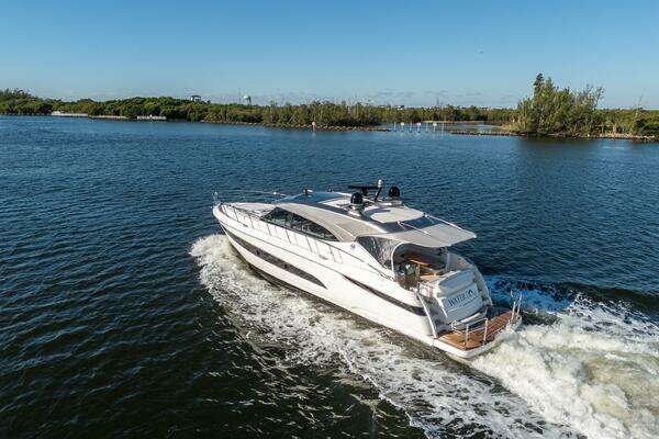 Riviera 5400 Sport Yacht Yacht For Sale