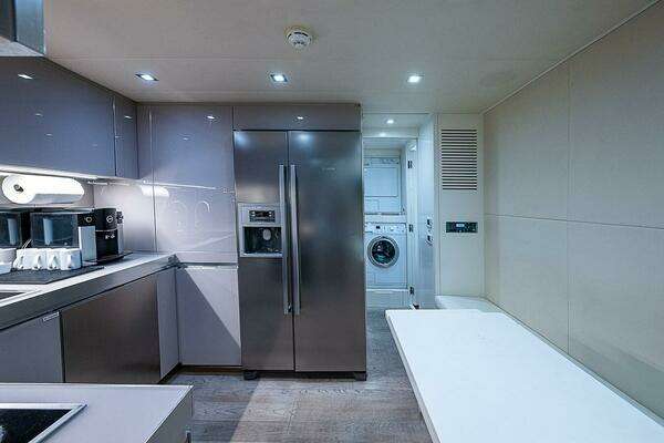 Pershing Pershing 92 Yacht For Sale