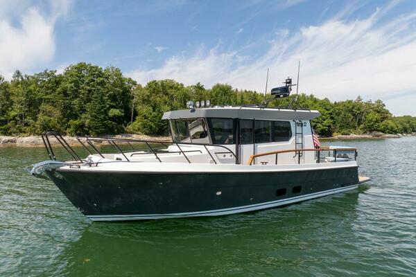 800k    900k Stock 8 32ft Targa Yacht For Sale