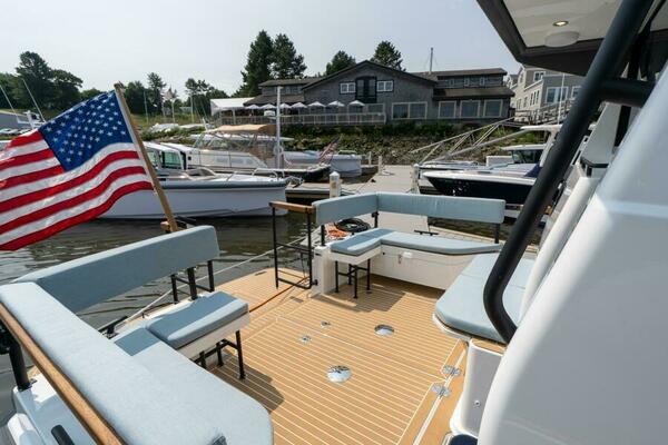 800k    900k Stock 8 32ft Targa Yacht For Sale