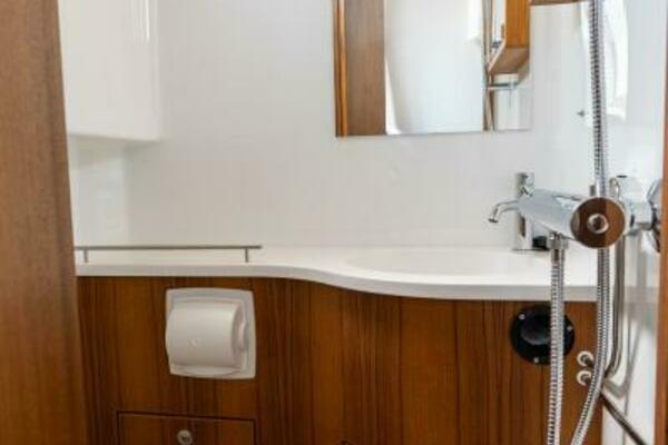 800k    900k Stock 8 32ft Targa Yacht For Sale