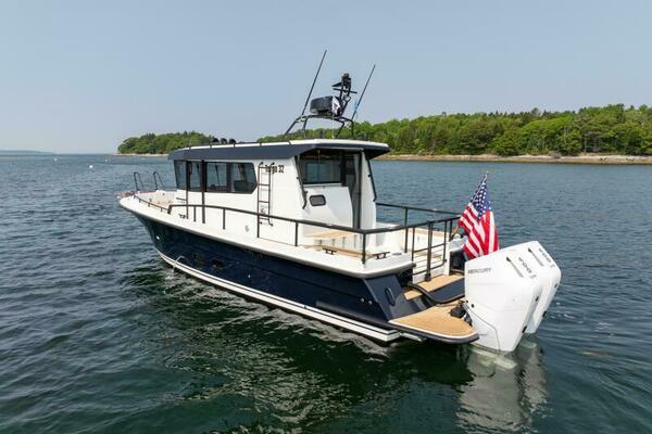 800k    900k OB Stock 8 32ft Targa Yacht For Sale