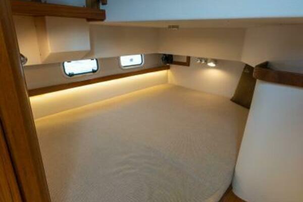 800k    900k OB Stock 8 32ft Targa Yacht For Sale