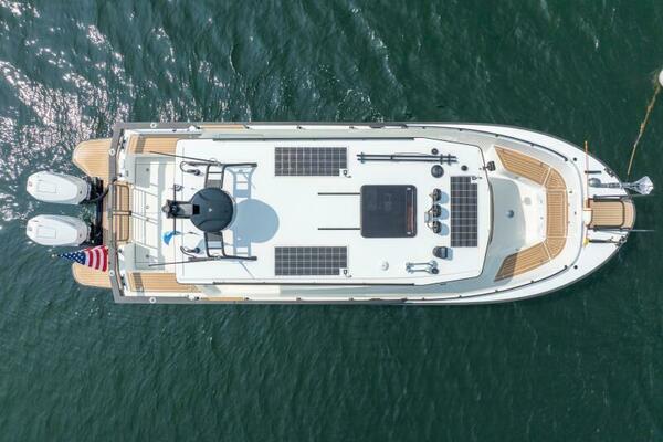 800k    900k OB Stock 8 32ft Targa Yacht For Sale