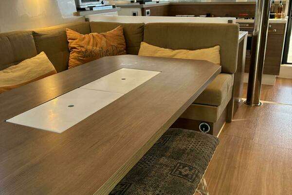 Bali 4.2 Yacht For Sale