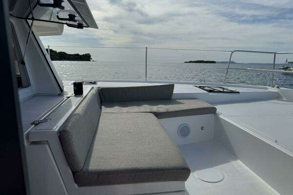 Bali 4.2 Yacht For Sale