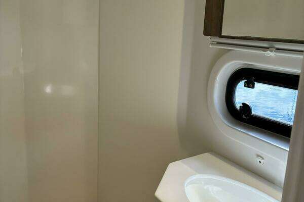 Bali 4.2 Yacht For Sale