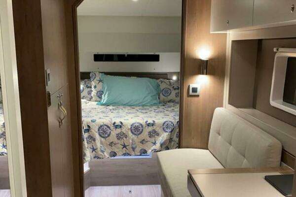 Bali 4.2 Yacht For Sale