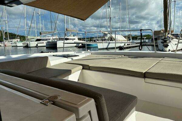 Bali 4.2 Yacht For Sale