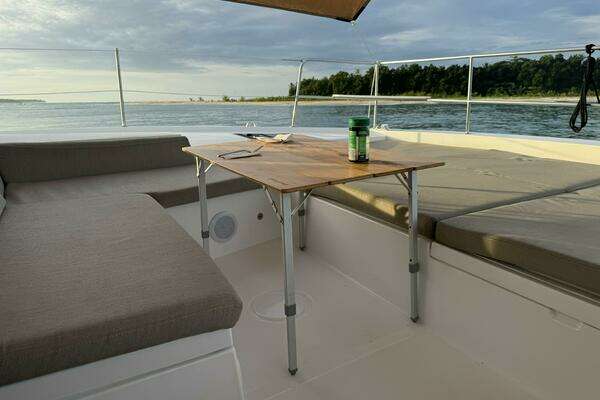 Bali 4.2 Yacht For Sale
