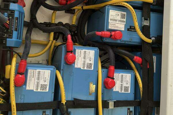 Bali 4.2 Yacht For Sale