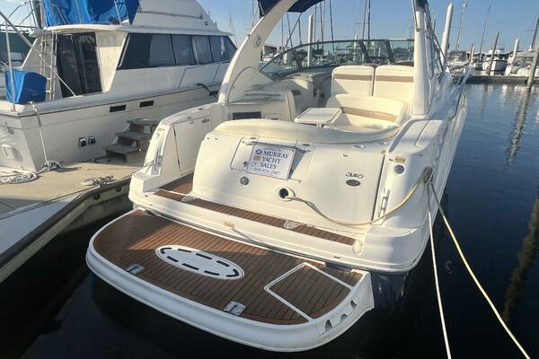 2005 Sea Ray 320 Sundancer