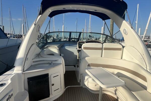 2005 Sea Ray 320 Sundancer