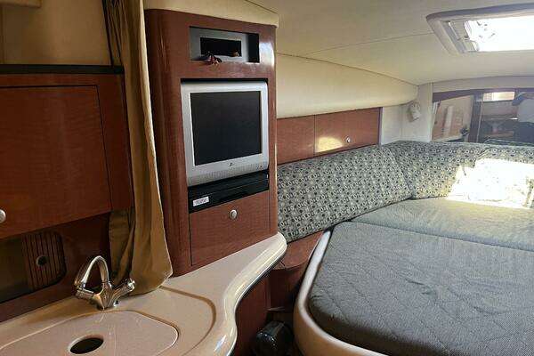 Photo of the 2005 Sea Ray 320 Sundancer "Miss Adventures"