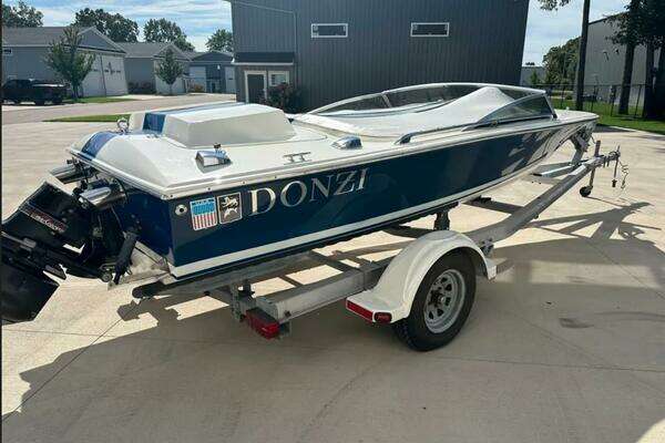 1986 Donzi 18