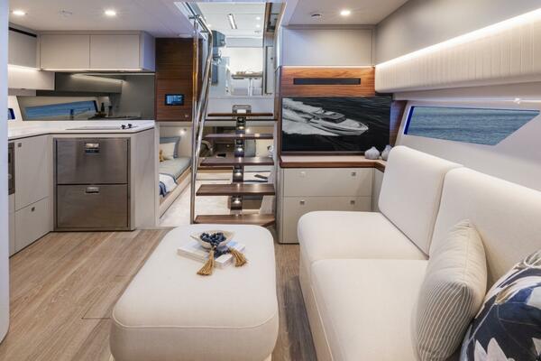 Riviera 4300 SE Image 015