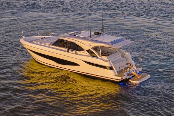 Riviera 4300 SE Image 012