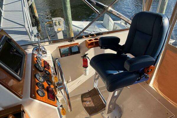 Photo of the 2000 Bruckmann 30 "MOONDANCE"