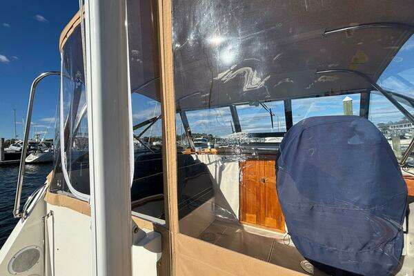 Photo of the 2000 Bruckmann 30 "MOONDANCE"