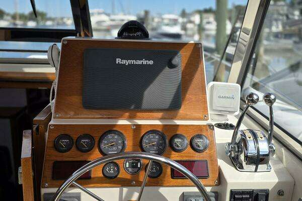 Photo of the 2000 Bruckmann 30 "MOONDANCE"