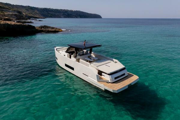 42ft De Antonio Yacht For Sale