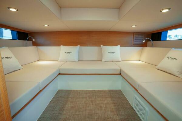 42ft De Antonio Yacht For Sale