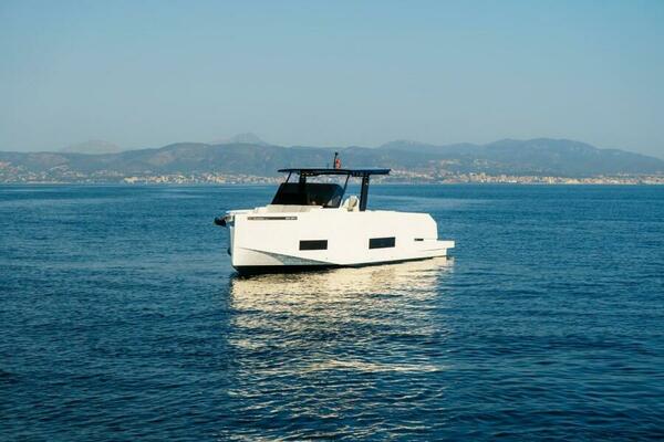 42ft De Antonio Yacht For Sale