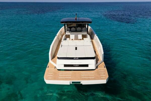 42ft De Antonio Yacht For Sale