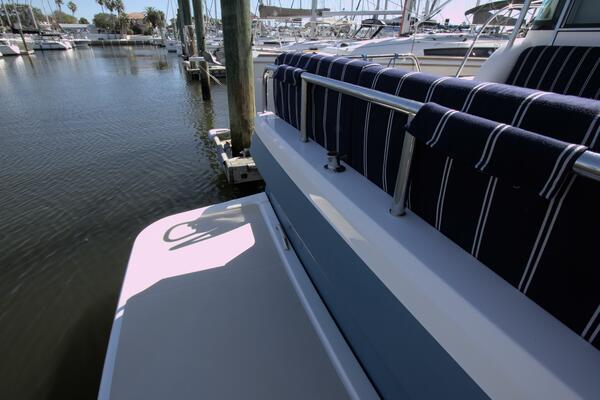 FLIGHT LEVEL ZERO 38ft Sabre Yacht For Sale