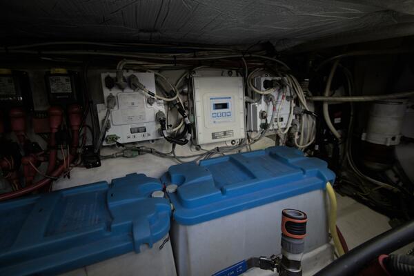 FLIGHT LEVEL ZERO 38ft Sabre Yacht For Sale