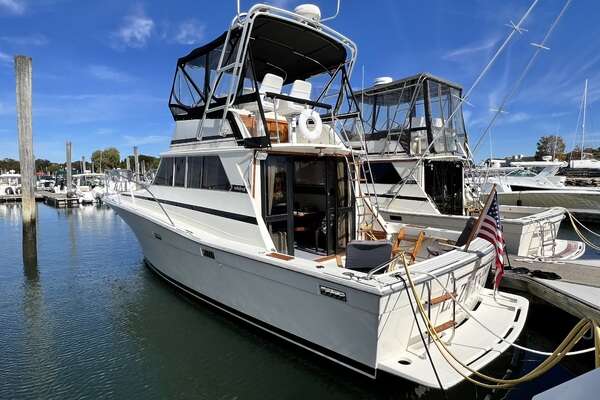 35-ft-Viking-1979-35 Convertible- Branford Connecticut United States  yacht for sale